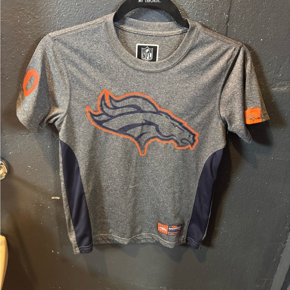 NFL Gray and Orange Short Sleeve Tee with Bronco Logo - Picture 1 of 4